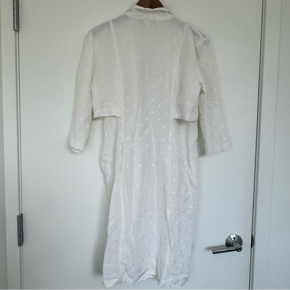 14 Vintage Old Money Minimalist White Patterned Collared V-Neck Midi Dress Gold - Picture 2 of 13